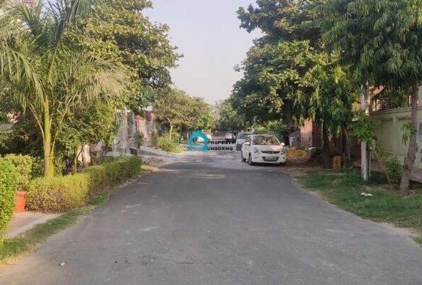 plots for sale in sector 15A noida