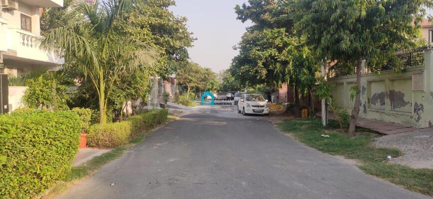 plots for sale in sector 15A noida